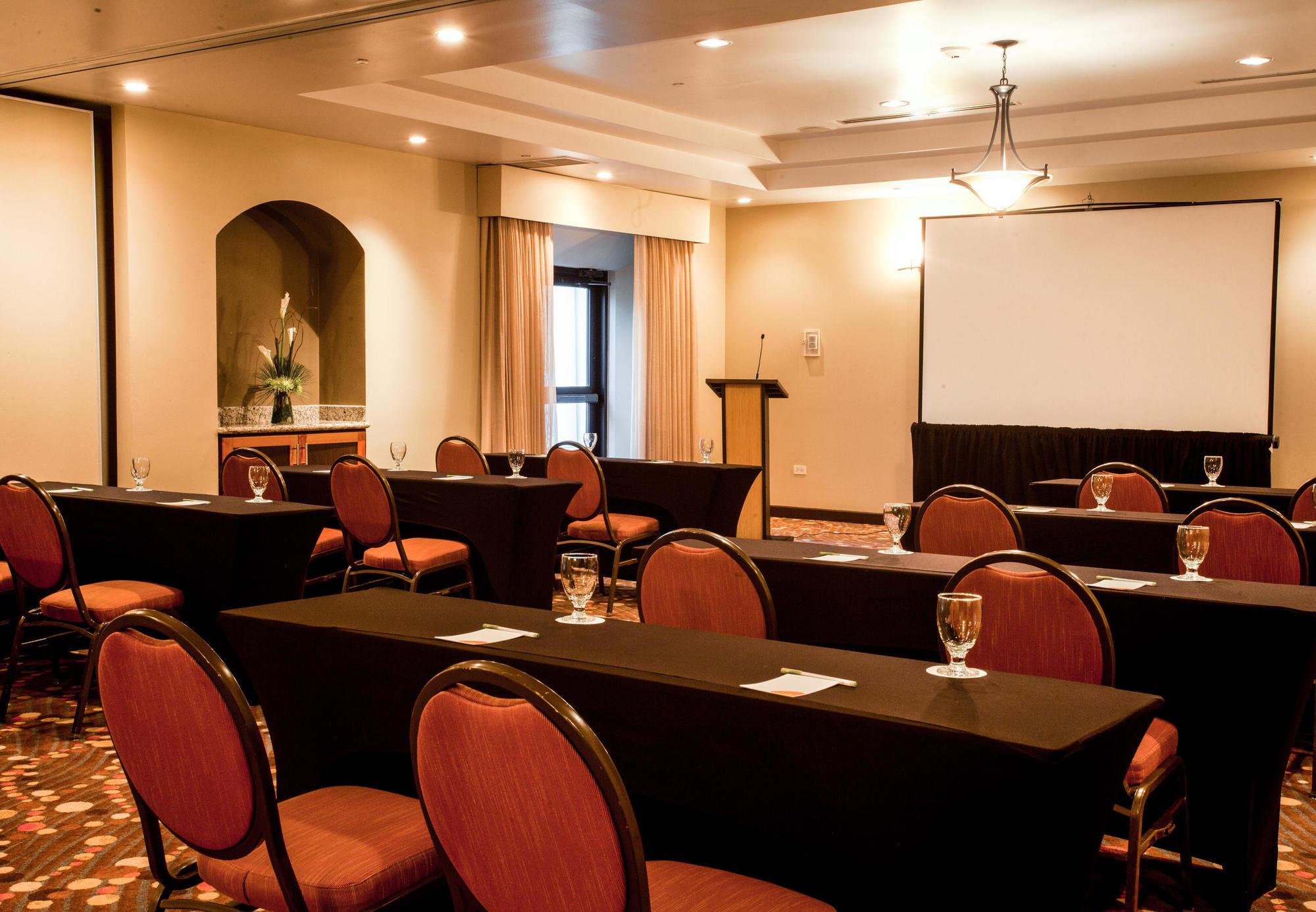Courtyard By Marriott Port Of Spain Port of Spain Exterior foto