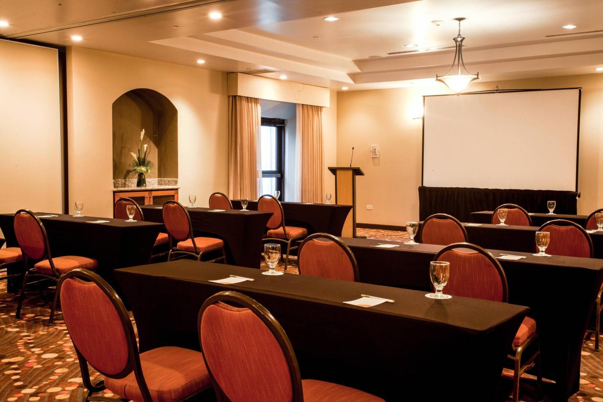 Courtyard By Marriott Port Of Spain Port of Spain Exterior foto