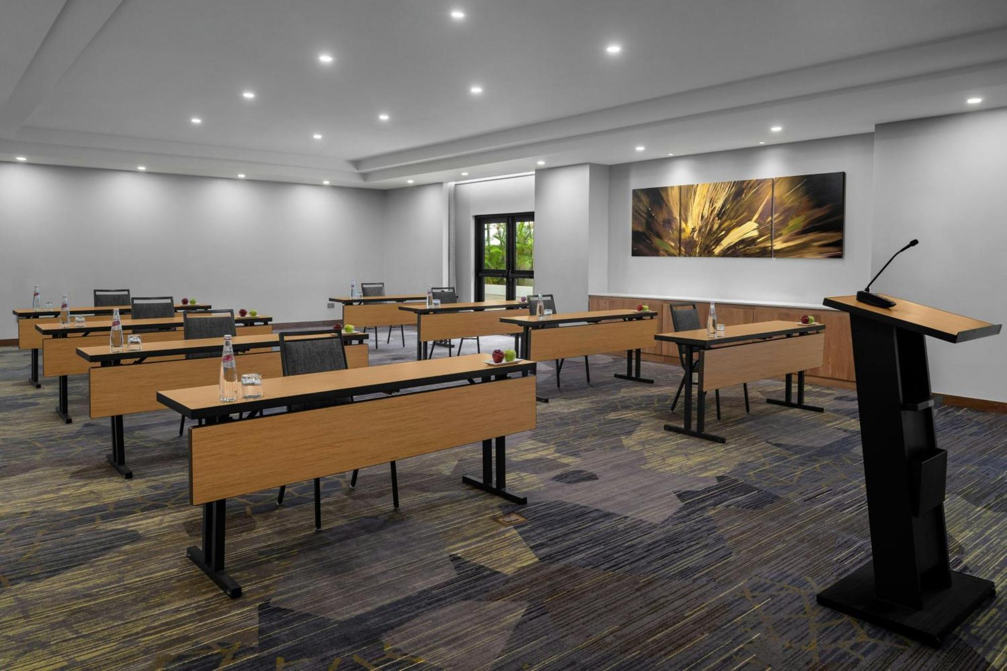 Courtyard By Marriott Port Of Spain Port of Spain Exterior foto