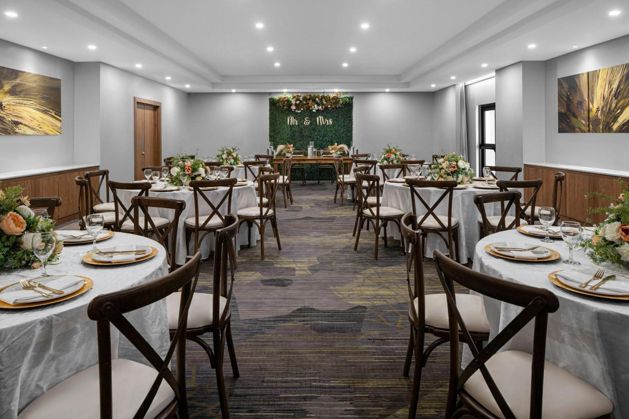 Courtyard By Marriott Port Of Spain Port of Spain Exterior foto